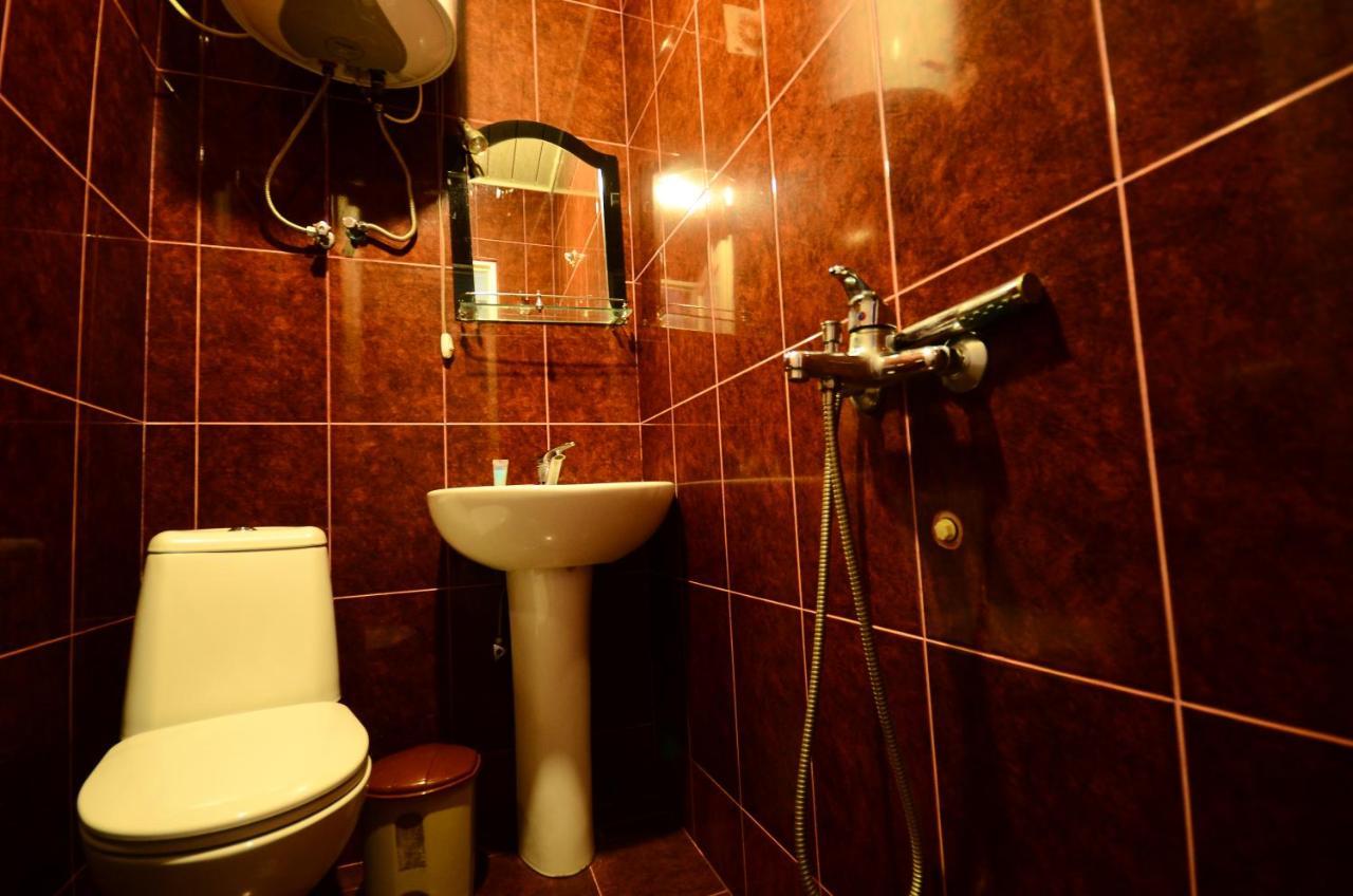 Hotel Peria バトゥーミ エクステリア 写真